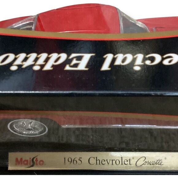 Maisto Special Edition 1965 Chevrolet Corvette 1:18 - Picture 8 of 11